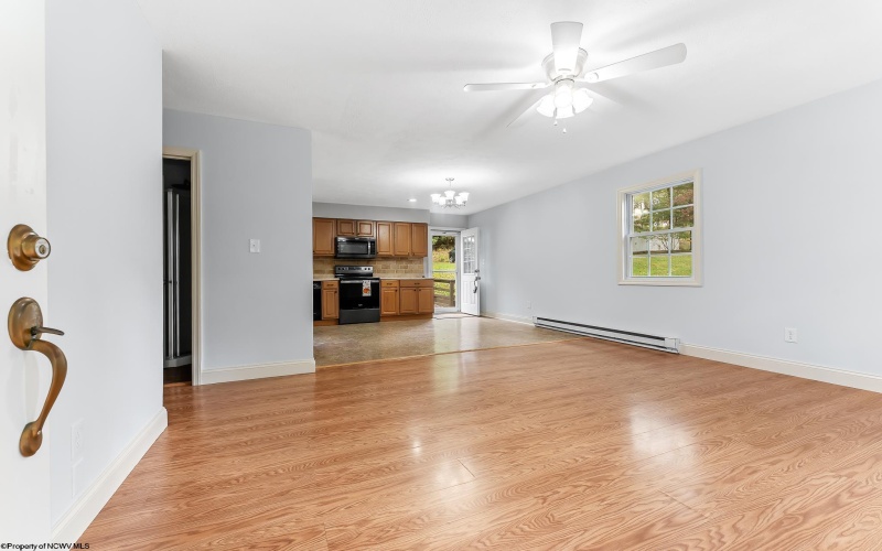 7 Buxton Lane, Morgantown, West Virginia 26508, 3 Bedroom Bedrooms, 5 Room Rooms,2 BathroomBathrooms,Single Family Detached,For Sale,Buxton,0,10167299 7 Buxton Lane, Morgantown, West Virginia 26508, 3 Bedroom Bedrooms, 5 Room Rooms,2 BathroomBathrooms,Single Family Detached,For Sale,Buxton,0,10167299