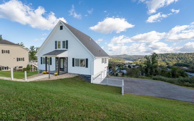 1005 Anthony Drive, Morgantown, West Virginia 26508, 6 Bedroom Bedrooms, 12 Room Rooms,4 BathroomBathrooms,Single Family Detached,For Sale,Anthony,0,10167303 1005 Anthony Drive, Morgantown, West Virginia 26508, 6 Bedroom Bedrooms, 12 Room Rooms,4 BathroomBathrooms,Single Family Detached,For Sale,Anthony,0,10167303