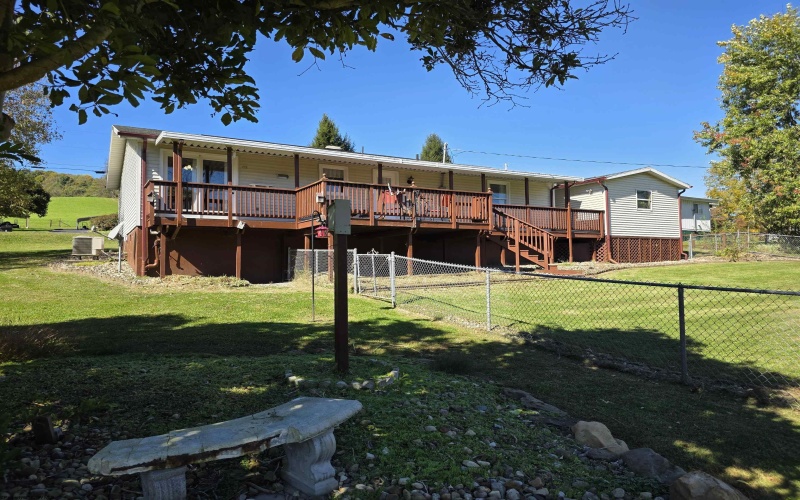 1506 Francis Mine Road, Fairmont, West Virginia 26554, 3 Bedroom Bedrooms, 7 Room Rooms,2 BathroomBathrooms,Single Family Detached,For Sale,Francis Mine,0,10167311