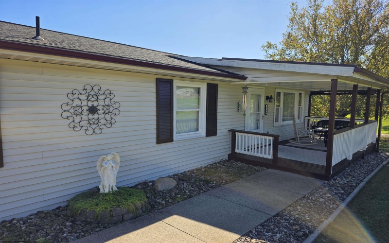 1506 Francis Mine Road, Fairmont, West Virginia 26554, 3 Bedroom Bedrooms, 7 Room Rooms,2 BathroomBathrooms,Single Family Detached,For Sale,Francis Mine,0,10167311
