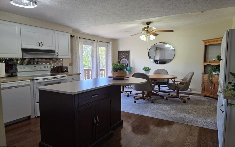 1506 Francis Mine Road, Fairmont, West Virginia 26554, 3 Bedroom Bedrooms, 7 Room Rooms,2 BathroomBathrooms,Single Family Detached,For Sale,Francis Mine,0,10167311