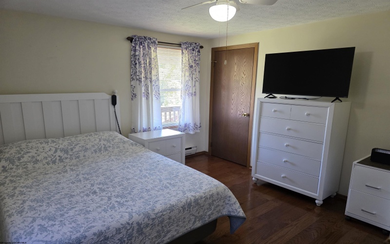 1506 Francis Mine Road, Fairmont, West Virginia 26554, 3 Bedroom Bedrooms, 7 Room Rooms,2 BathroomBathrooms,Single Family Detached,For Sale,Francis Mine,0,10167311