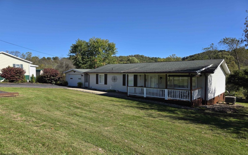 1506 Francis Mine Road, Fairmont, West Virginia 26554, 3 Bedroom Bedrooms, 7 Room Rooms,2 BathroomBathrooms,Single Family Detached,For Sale,Francis Mine,0,10167311