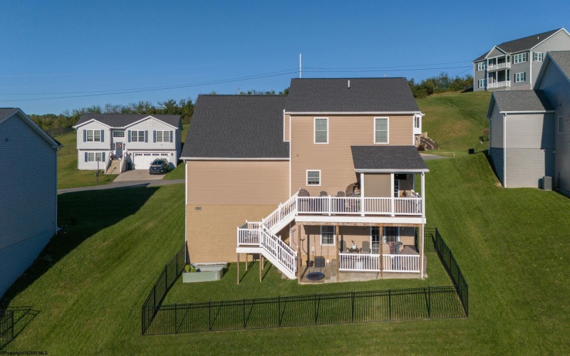 34 Charolais Circle, Fairmont, West Virginia 26554, 4 Bedroom Bedrooms, 7 Room Rooms,3 BathroomBathrooms,Single Family Detached,For Sale,Charolais,0,10167309