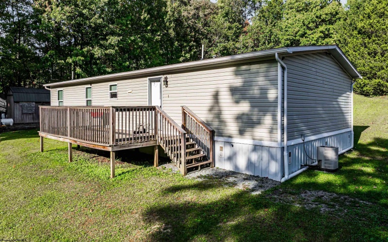 768 Nicholson Loop Road, Morgantown, West Virginia 26508, 3 Bedroom Bedrooms, 8 Room Rooms,2 BathroomBathrooms,Single Family Detached,For Sale,Nicholson Loop,0,10167308