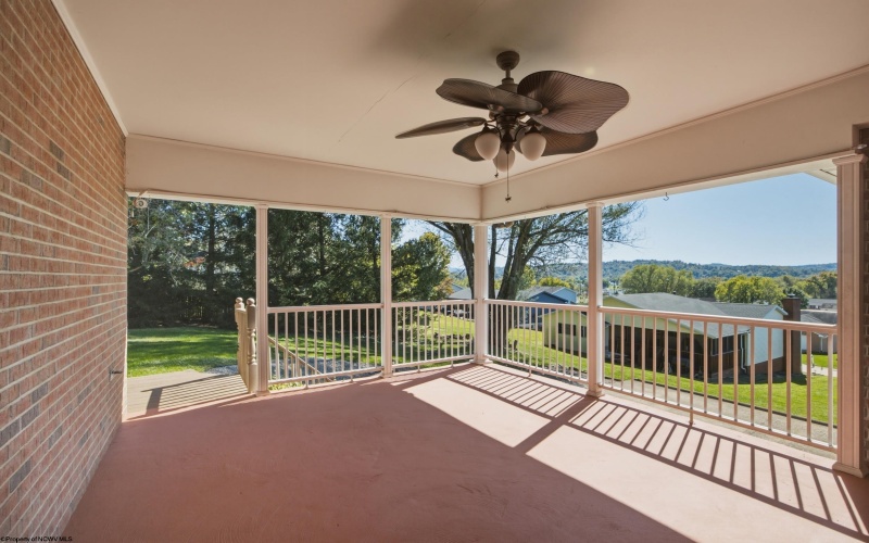 904 Worthington Drive, Bridgeport, West Virginia 26330, 3 Bedroom Bedrooms, 9 Room Rooms,2 BathroomBathrooms,Single Family Detached,For Sale,Worthington,0,10167321