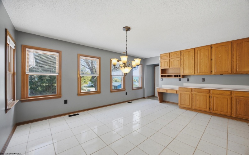 904 Worthington Drive, Bridgeport, West Virginia 26330, 3 Bedroom Bedrooms, 9 Room Rooms,2 BathroomBathrooms,Single Family Detached,For Sale,Worthington,0,10167321