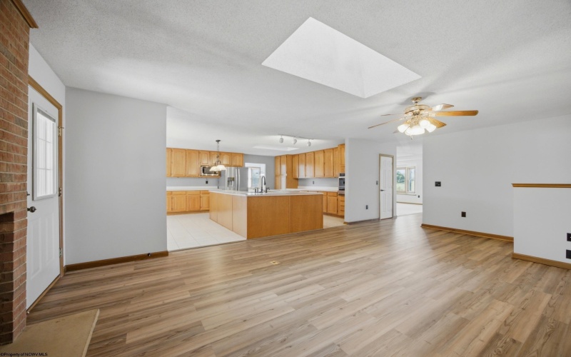 904 Worthington Drive, Bridgeport, West Virginia 26330, 3 Bedroom Bedrooms, 9 Room Rooms,2 BathroomBathrooms,Single Family Detached,For Sale,Worthington,0,10167321