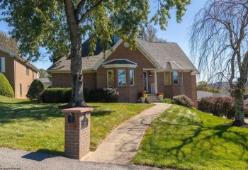 904 Worthington Drive, Bridgeport, West Virginia 26330, 3 Bedroom Bedrooms, 9 Room Rooms,2 BathroomBathrooms,Single Family Detached,For Sale,Worthington,0,10167321