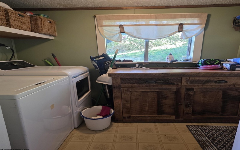 262 Brown Street, Thomas, West Virginia 26292-0000, 3 Bedroom Bedrooms, 5 Room Rooms,2 BathroomBathrooms,Single Family Detached,For Sale,Brown,0,10167318