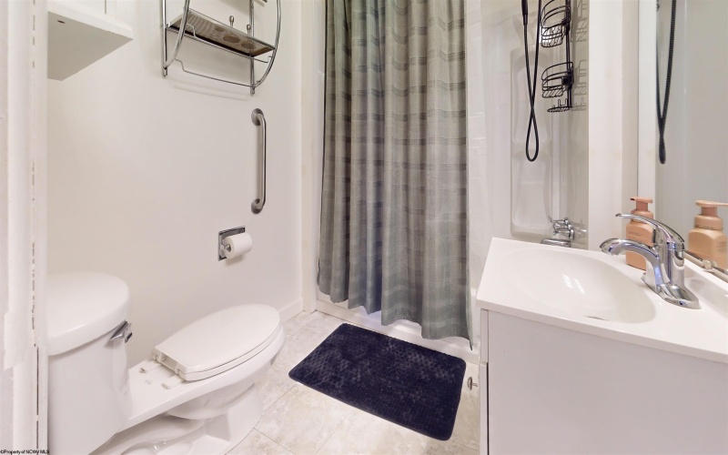 1365 Chestnut Street, Idamay, West Virginia 26576, 3 Bedroom Bedrooms, 6 Room Rooms,1 BathroomBathrooms,Single Family Detached,For Sale,Chestnut,0,10167320