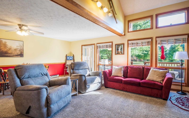 104 Deerfield Circle, Davis, West Virginia 26260, 2 Bedroom Bedrooms, 4 Room Rooms,2 BathroomBathrooms,Single Family Attached,For Sale,Deerfield,0,10167319