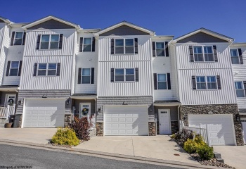 224 Red Oak Lane, Morgantown, West Virginia 26501, 3 Bedroom Bedrooms, 7 Room Rooms,3 BathroomBathrooms,Residential Rentals,For Rent,Red Oak,0,10167325