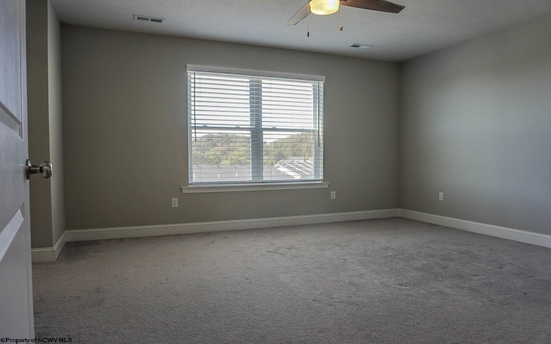 224 Red Oak Lane, Morgantown, West Virginia 26501, 3 Bedroom Bedrooms, 7 Room Rooms,3 BathroomBathrooms,Residential Rentals,For Rent,Red Oak,0,10167325