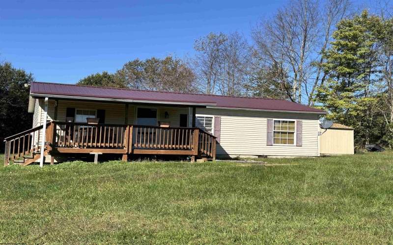 142 Mountain View Lane, Philippi, West Virginia 26416, 3 Bedroom Bedrooms, 5 Room Rooms,2 BathroomBathrooms,Single Family Detached,For Sale,Mountain View,0,10167322