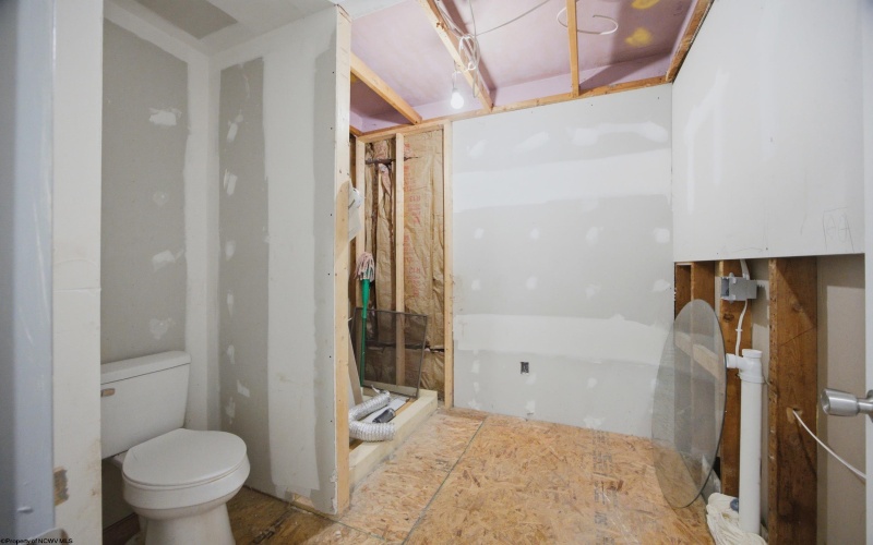 429 Grand Avenue, Bridgeport, West Virginia 26330, 2 Bedroom Bedrooms, 4 Room Rooms,1 BathroomBathrooms,Single Family Detached,For Sale,Grand,0,10167328