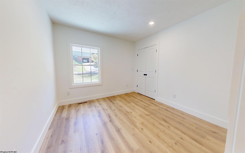 1317 Lincoln Way, Fairmont, West Virginia 26554, 3 Bedroom Bedrooms, 7 Room Rooms,2 BathroomBathrooms,Single Family Detached,For Sale,Lincoln,0,10167336