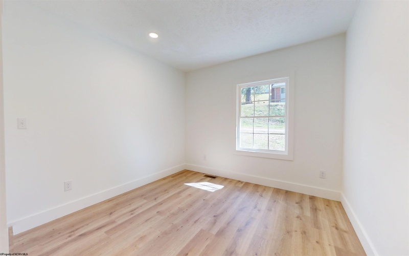 1317 Lincoln Way, Fairmont, West Virginia 26554, 3 Bedroom Bedrooms, 7 Room Rooms,2 BathroomBathrooms,Single Family Detached,For Sale,Lincoln,0,10167336