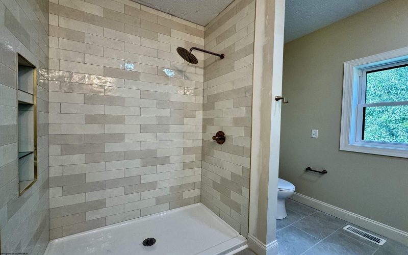 941 Farms Drive, Fairmont, West Virginia 26554, 5 Bedroom Bedrooms, 11 Room Rooms,3 BathroomBathrooms,Single Family Detached,For Sale,Farms,0,10167335