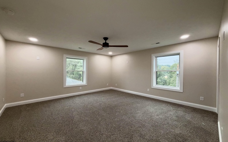 941 Farms Drive, Fairmont, West Virginia 26554, 5 Bedroom Bedrooms, 11 Room Rooms,3 BathroomBathrooms,Single Family Detached,For Sale,Farms,0,10167335