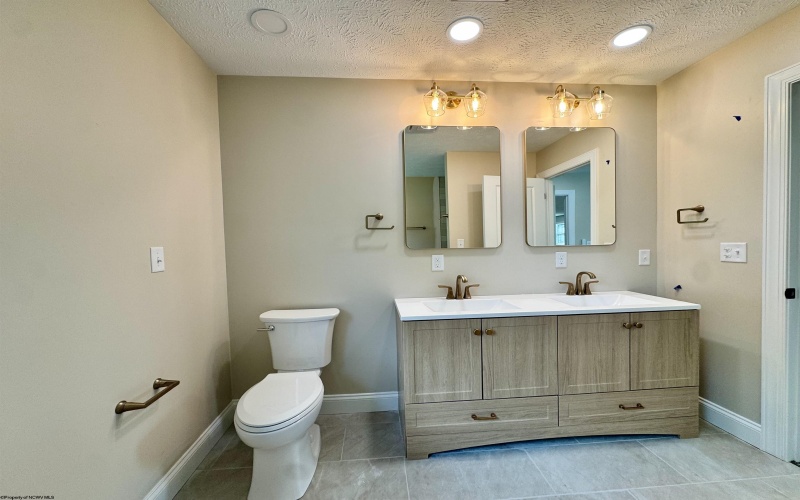 941 Farms Drive, Fairmont, West Virginia 26554, 5 Bedroom Bedrooms, 11 Room Rooms,3 BathroomBathrooms,Single Family Detached,For Sale,Farms,0,10167335