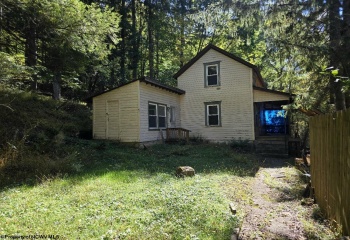 302 Harpertown Road, Elkins, West Virginia 26241, 2 Bedroom Bedrooms, 6 Room Rooms,1 BathroomBathrooms,Single Family Detached,For Sale,Harpertown,0,10167326