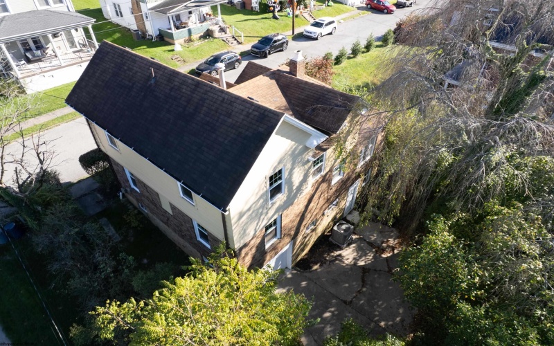 615 Fleming Place, Fairmont, West Virginia 26554, 3 Bedroom Bedrooms, 7 Room Rooms,2 BathroomBathrooms,Single Family Detached,For Sale,Fleming,0,10167350