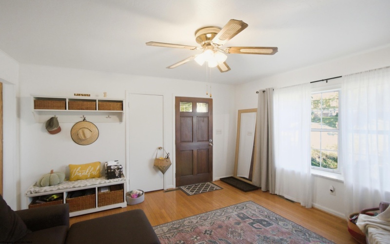 84 Pinewood Lane, Clarksburg, West Virginia 26301, 2 Bedroom Bedrooms, 6 Room Rooms,1 BathroomBathrooms,Single Family Attached,For Sale,Pinewood,0,10167347