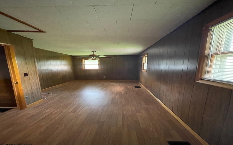 42 1/2 Meade Street, Buckhannon, West Virginia 26201-2655, 1 Bedroom Bedrooms, 3 Room Rooms,1 BathroomBathrooms,Residential Rentals,For Rent,Meade,0,10167351