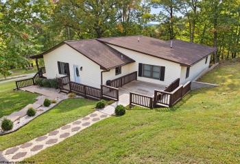 13 Silver Maple Lane, Buckhannon, West Virginia 26201, 4 Bedroom Bedrooms, 7 Room Rooms,2 BathroomBathrooms,Single Family Detached,For Sale,Silver Maple,0,10167348