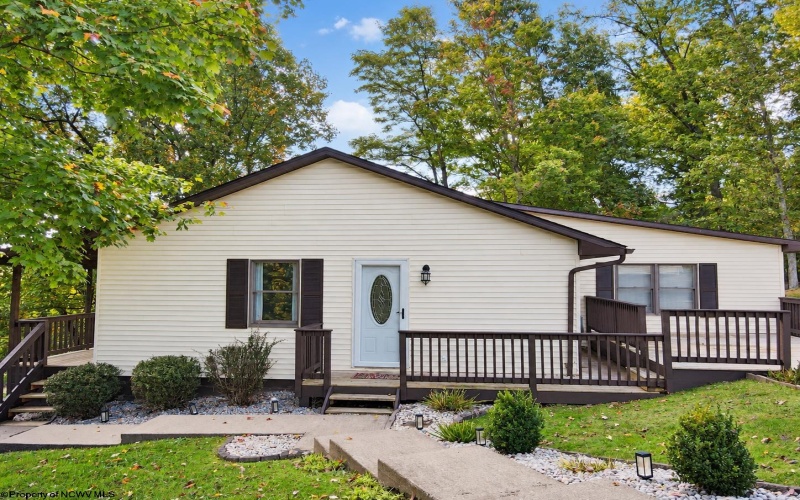 13 Silver Maple Lane, Buckhannon, West Virginia 26201, 4 Bedroom Bedrooms, 7 Room Rooms,2 BathroomBathrooms,Single Family Detached,For Sale,Silver Maple,0,10167348