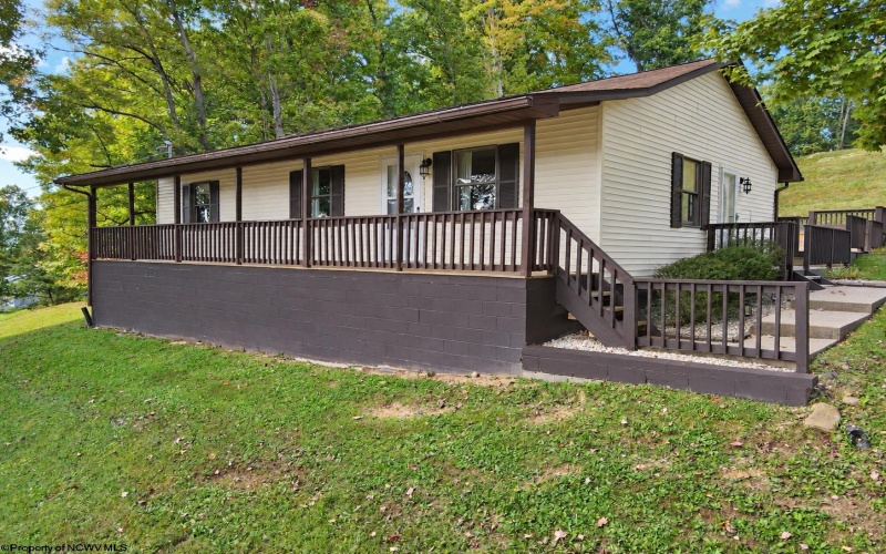 13 Silver Maple Lane, Buckhannon, West Virginia 26201, 4 Bedroom Bedrooms, 7 Room Rooms,2 BathroomBathrooms,Single Family Detached,For Sale,Silver Maple,0,10167348