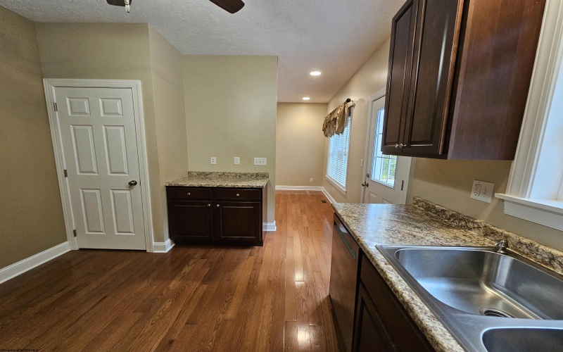 306 Hidden Point Trail, Morgantown, West Virginia 26508, 4 Bedroom Bedrooms, 7 Room Rooms,3 BathroomBathrooms,Single Family Detached,For Sale,Hidden Point,0,10167355