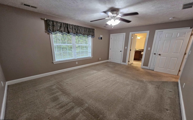 306 Hidden Point Trail, Morgantown, West Virginia 26508, 4 Bedroom Bedrooms, 7 Room Rooms,3 BathroomBathrooms,Single Family Detached,For Sale,Hidden Point,0,10167355