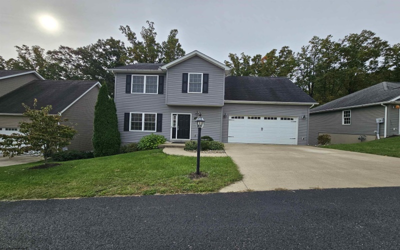 306 Hidden Point Trail, Morgantown, West Virginia 26508, 4 Bedroom Bedrooms, 7 Room Rooms,3 BathroomBathrooms,Single Family Detached,For Sale,Hidden Point,0,10167355