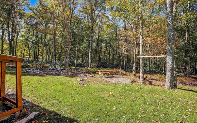 134 Endicott Street, Bruceton Mills, West Virginia 26525, 3 Bedroom Bedrooms, 8 Room Rooms,2 BathroomBathrooms,Single Family Detached,For Sale,Endicott,0,10167354