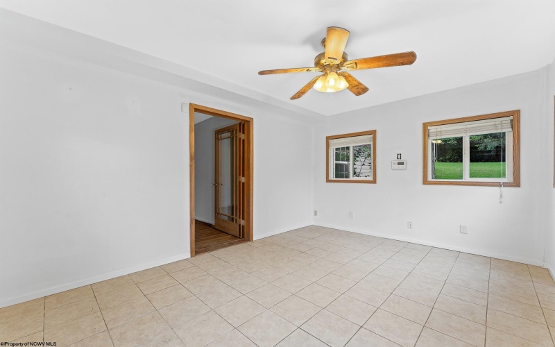 28 England Road, Morgantown, West Virginia 26508, 2 Bedroom Bedrooms, 6 Room Rooms,1 BathroomBathrooms,Single Family Detached,For Sale,England,0,10167352