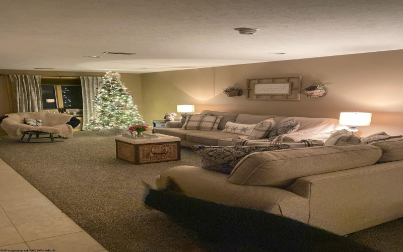 35 Dollar Road, Morgantown, West Virginia 26501, 3 Bedroom Bedrooms, 13 Room Rooms,3 BathroomBathrooms,Single Family Detached,For Sale,Dollar,0,10167324