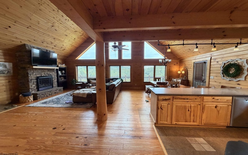 35 Dollar Road, Morgantown, West Virginia 26501, 3 Bedroom Bedrooms, 13 Room Rooms,3 BathroomBathrooms,Single Family Detached,For Sale,Dollar,0,10167324