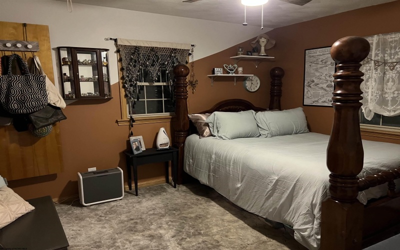 97 Indian Oaks Lane, Belington, West Virginia 26250, 2 Bedroom Bedrooms, 4 Room Rooms,2 BathroomBathrooms,Single Family Detached,For Sale,Indian Oaks,0,10167357