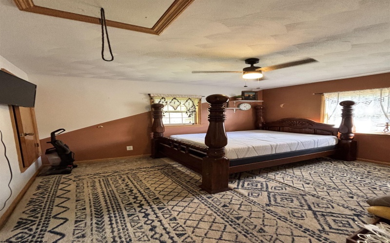 97 Indian Oaks Lane, Belington, West Virginia 26250, 2 Bedroom Bedrooms, 4 Room Rooms,2 BathroomBathrooms,Single Family Detached,For Sale,Indian Oaks,0,10167357