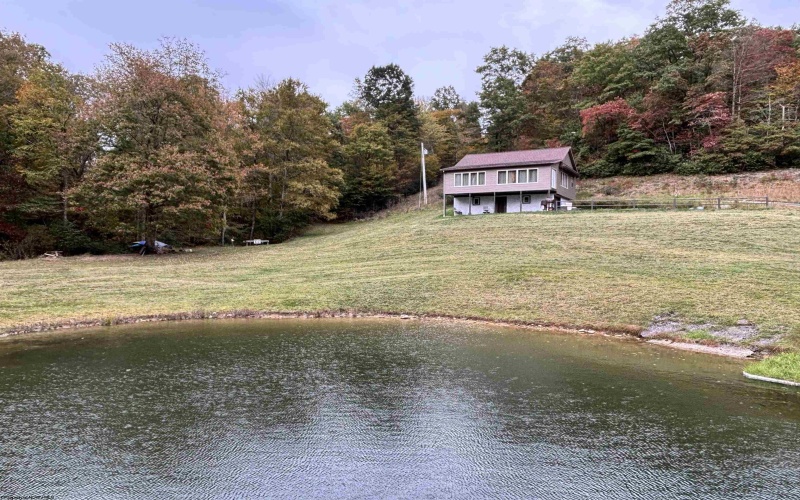 97 Indian Oaks Lane, Belington, West Virginia 26250, 2 Bedroom Bedrooms, 4 Room Rooms,2 BathroomBathrooms,Single Family Detached,For Sale,Indian Oaks,0,10167357
