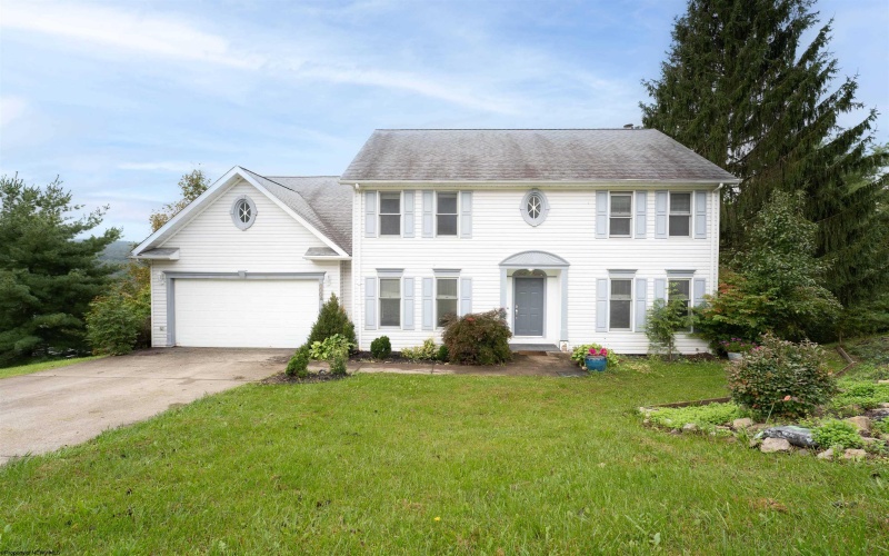 3004 Fallen Oak Road, Morgantown, West Virginia 26508, 4 Bedroom Bedrooms, 8 Room Rooms,3 BathroomBathrooms,Single Family Detached,For Sale,Fallen Oak,0,10167364 3004 Fallen Oak Road, Morgantown, West Virginia 26508, 4 Bedroom Bedrooms, 8 Room Rooms,3 BathroomBathrooms,Single Family Detached,For Sale,Fallen Oak,0,10167364