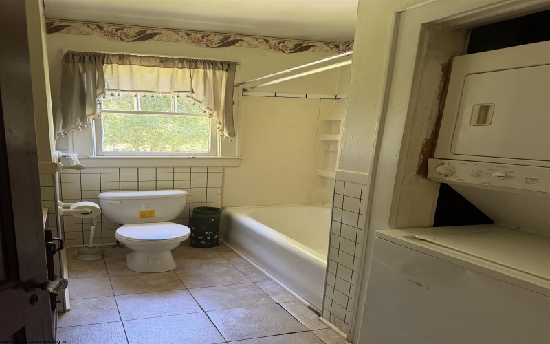 60 Good Turn Road, Clarksburg, West Virginia 26301, 3 Bedroom Bedrooms, 8 Room Rooms,1 BathroomBathrooms,Single Family Detached,For Sale,Good Turn,0,10167366 60 Good Turn Road, Clarksburg, West Virginia 26301, 3 Bedroom Bedrooms, 8 Room Rooms,1 BathroomBathrooms,Single Family Detached,For Sale,Good Turn,0,10167366