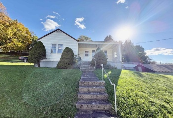 900 E State Avenue, Terra Alta, West Virginia 26764-1433, 2 Bedroom Bedrooms, 7 Room Rooms,1 BathroomBathrooms,Single Family Detached,For Sale,E State,0,10167368