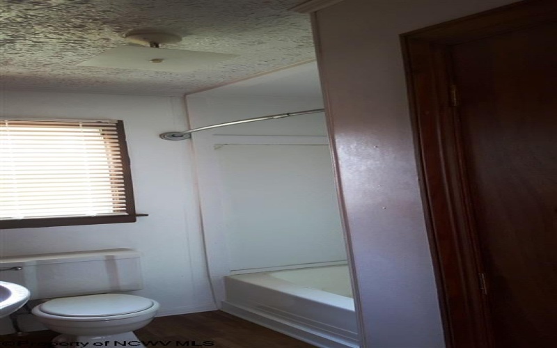 133 CAMDEN Avenue, Buckhannon, West Virginia 26201, 2 Bedroom Bedrooms, 5 Room Rooms,1 BathroomBathrooms,Residential Rentals,For Rent,CAMDEN,0,10167374