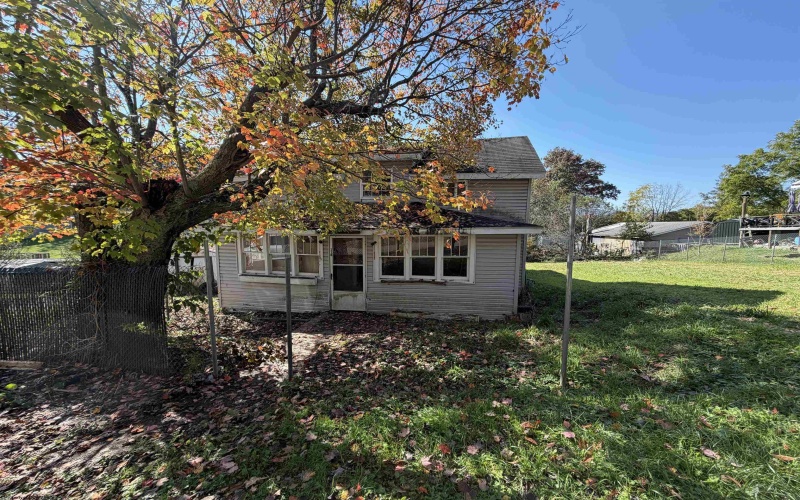 144 Johnson Avenue, Elkins, West Virginia 26241, 2 Bedroom Bedrooms, 7 Room Rooms,1 BathroomBathrooms,Single Family Detached,For Sale,Johnson,0,10167385