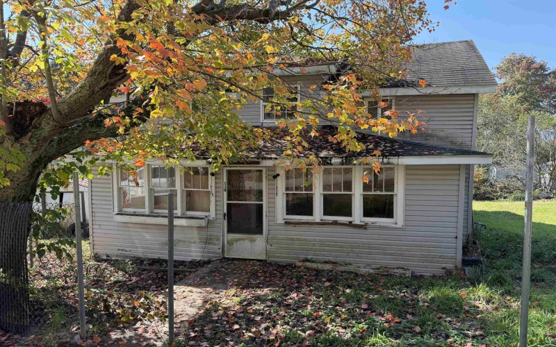 144 Johnson Avenue, Elkins, West Virginia 26241, 2 Bedroom Bedrooms, 7 Room Rooms,1 BathroomBathrooms,Single Family Detached,For Sale,Johnson,0,10167385