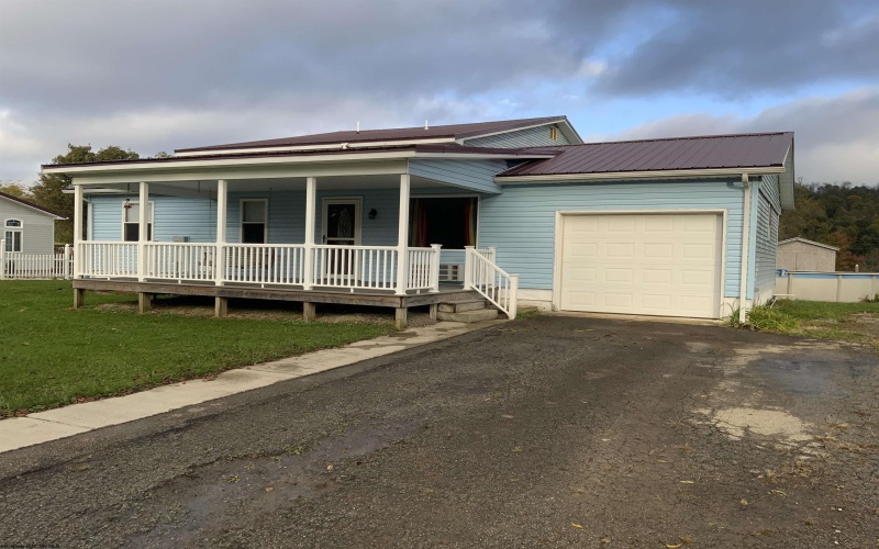 183 Glade Meadow Avenue, Albright, West Virginia 26519-7479, 5 Bedroom Bedrooms, 10 Room Rooms,3 BathroomBathrooms,Single Family Detached,For Sale,Glade Meadow,0,10167383 183 Glade Meadow Avenue, Albright, West Virginia 26519-7479, 5 Bedroom Bedrooms, 10 Room Rooms,3 BathroomBathrooms,Single Family Detached,For Sale,Glade Meadow,0,10167383