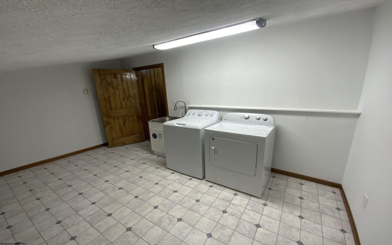183 Glade Meadow Avenue, Albright, West Virginia 26519-7479, 5 Bedroom Bedrooms, 10 Room Rooms,3 BathroomBathrooms,Single Family Detached,For Sale,Glade Meadow,0,10167383 183 Glade Meadow Avenue, Albright, West Virginia 26519-7479, 5 Bedroom Bedrooms, 10 Room Rooms,3 BathroomBathrooms,Single Family Detached,For Sale,Glade Meadow,0,10167383